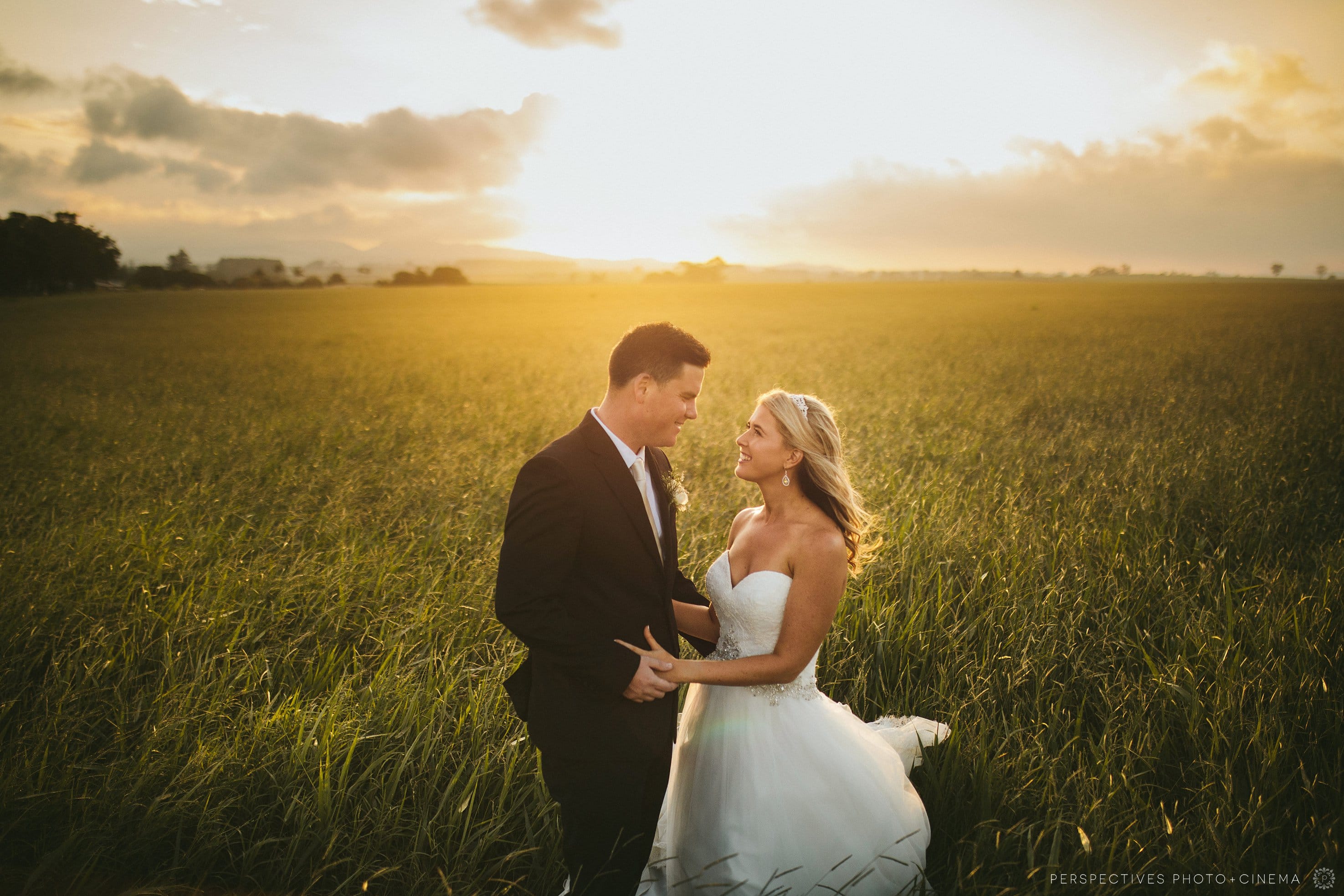 Lake Tinaroo Resort wedding photos