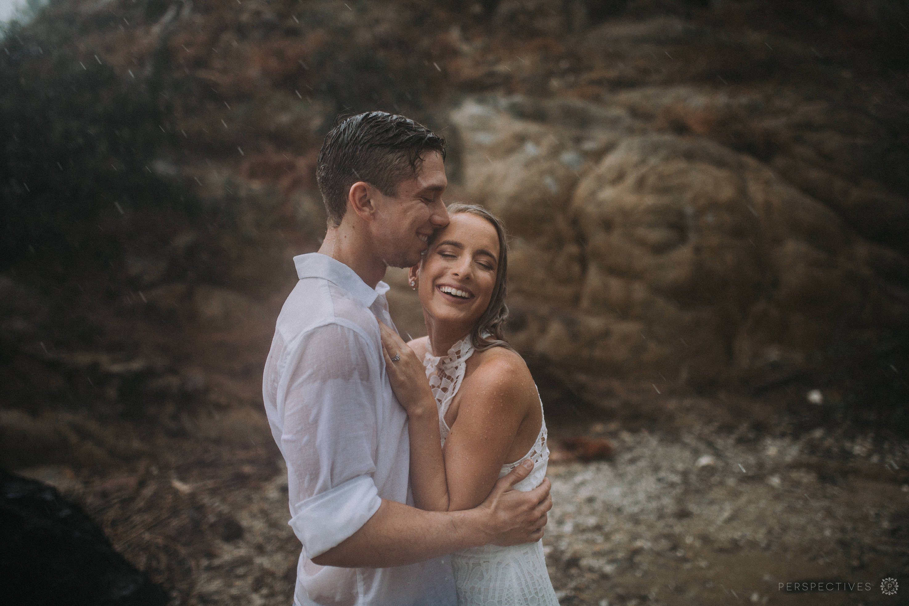 Rain photoshoot wedding
