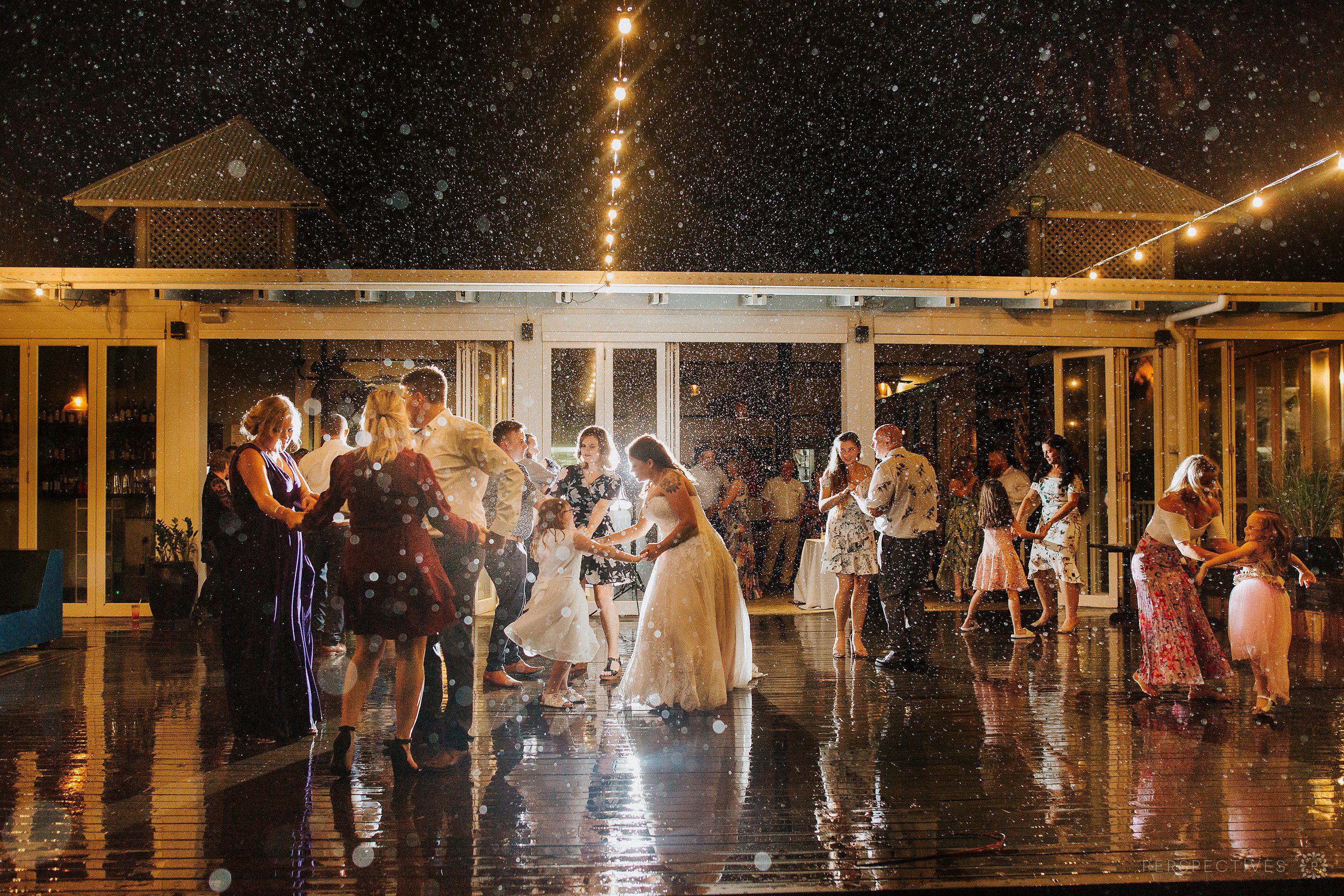 wedding photos at Nunu Restaurant Palm Cove