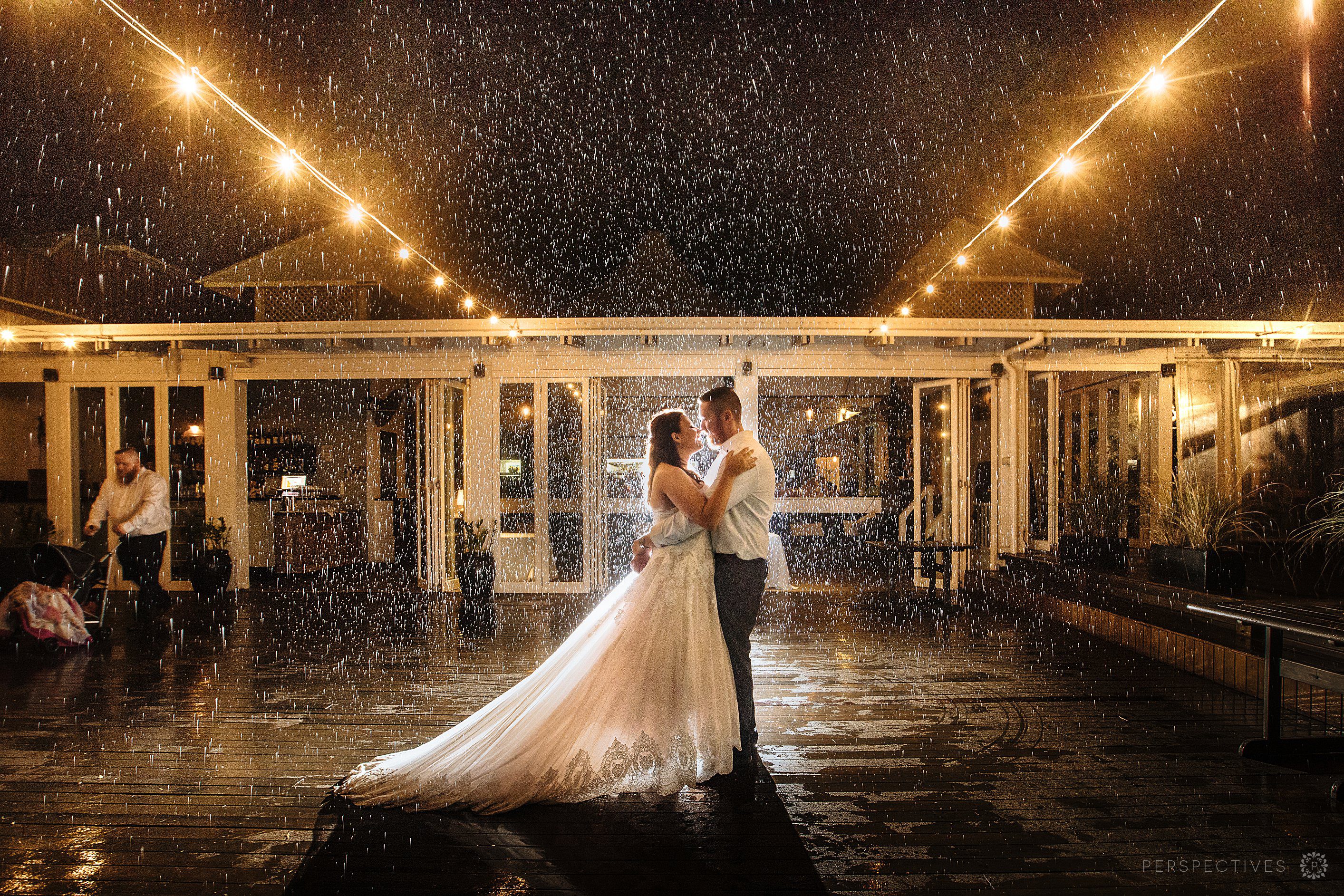 wedding photos at Nunu Restaurant Palm Cove