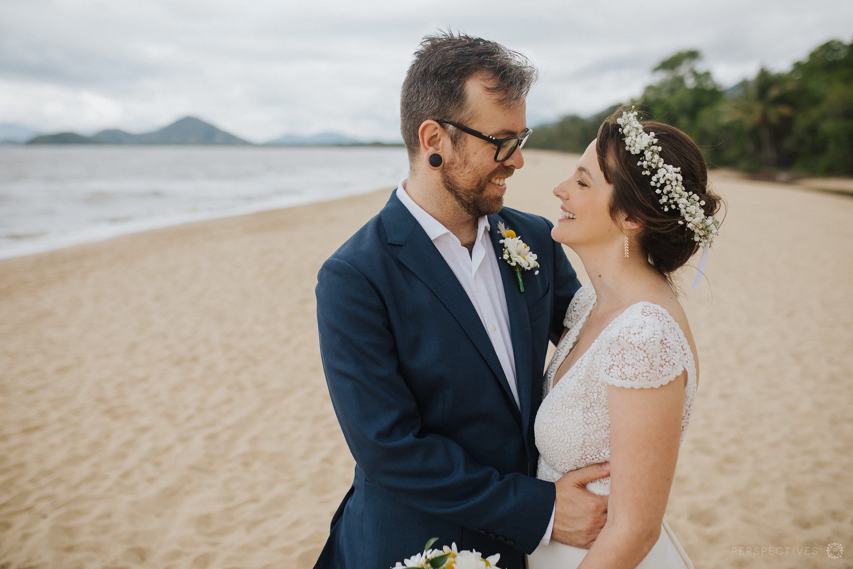 NuNu restaurant Palm Cove wedding photos