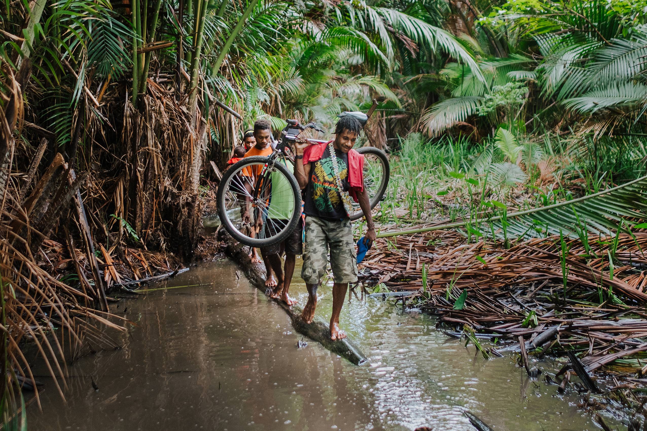 Crossing swamp PNG