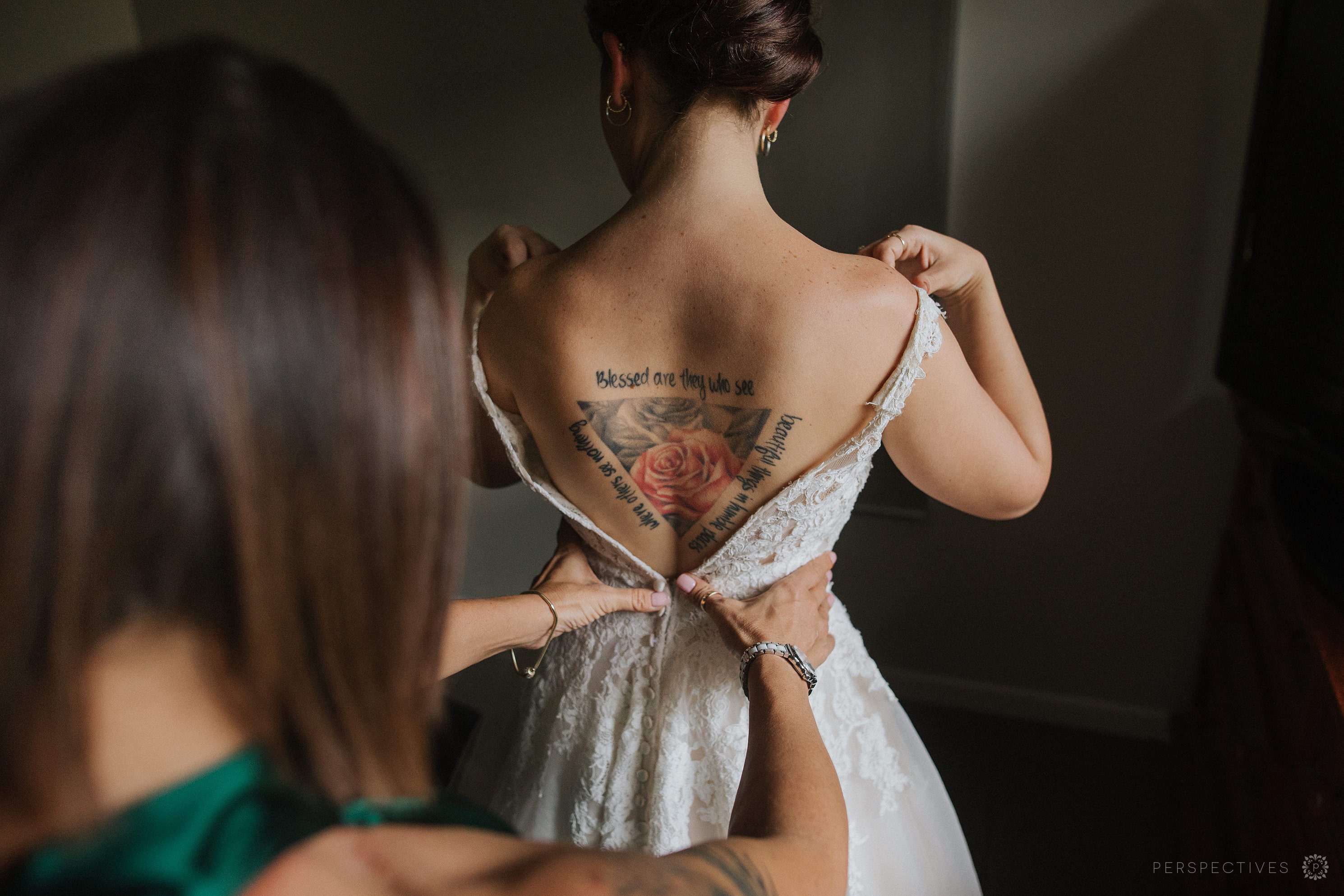 Bridal preparations Cairns wedding photography