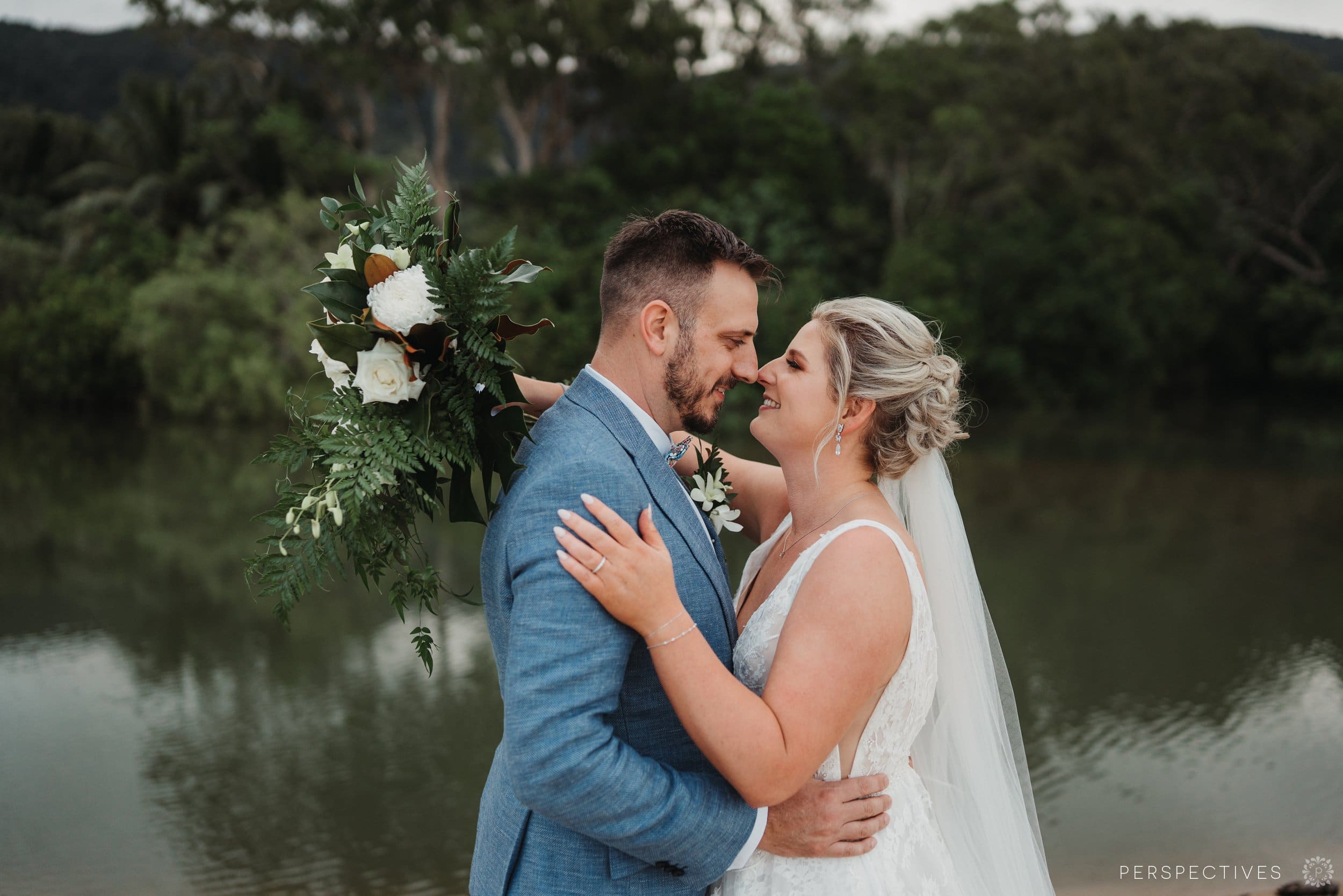 Palm Cove bridal party photos
