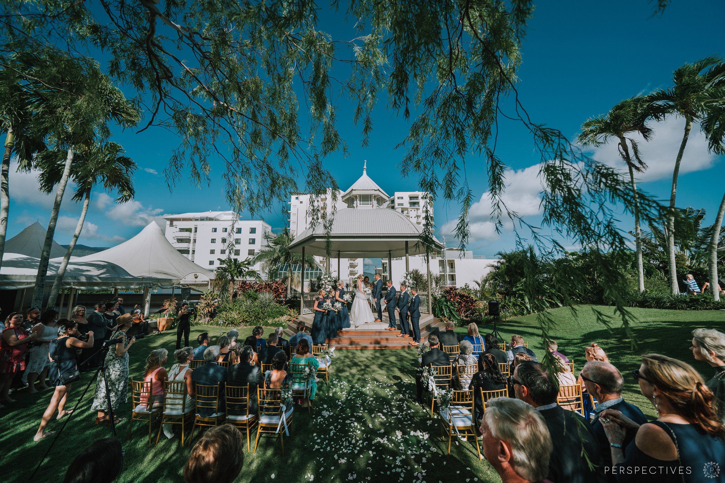 Pullman Cairns International wedding photos