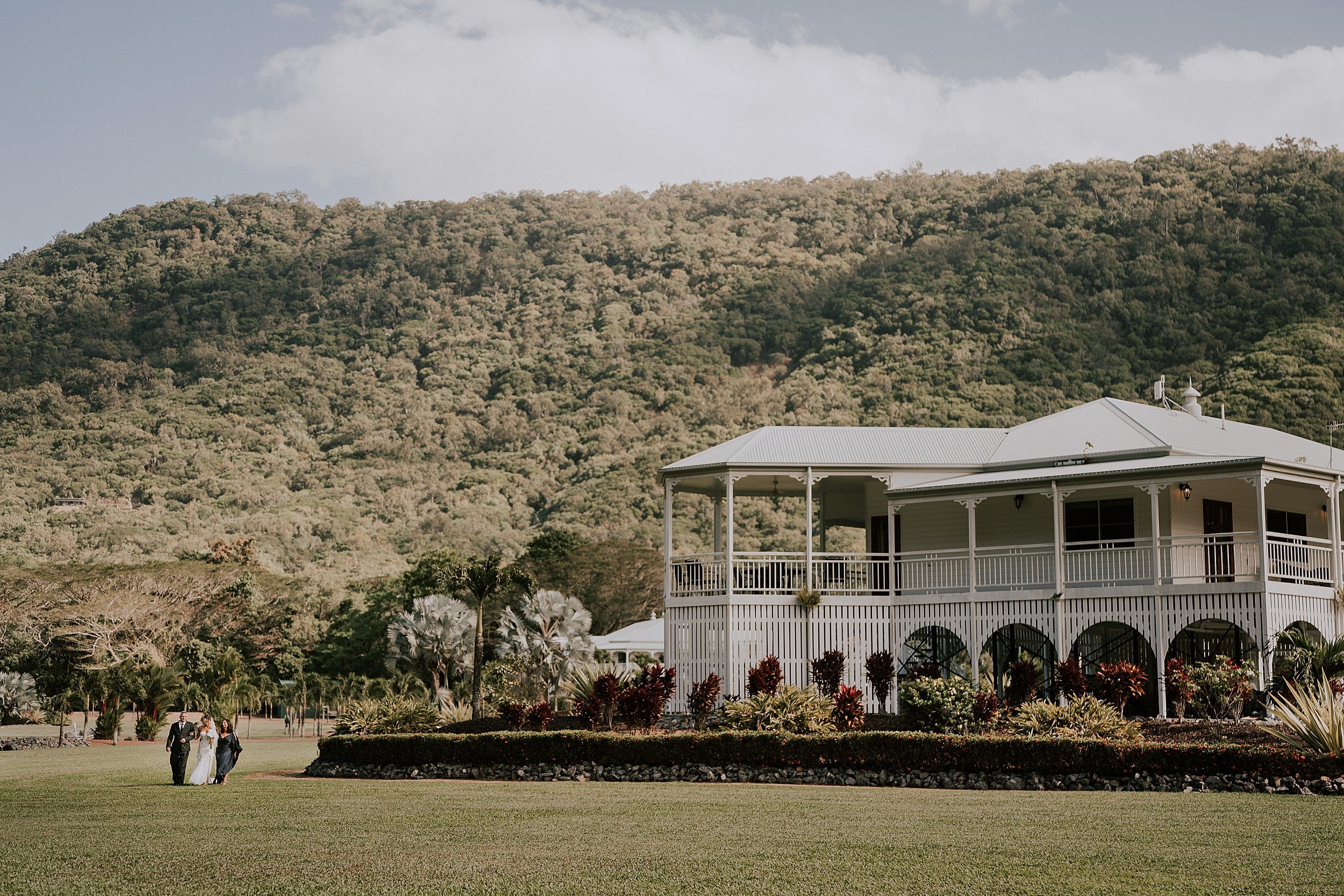 Lakeside Retreat Port Douglas wedding ceremony backdrop