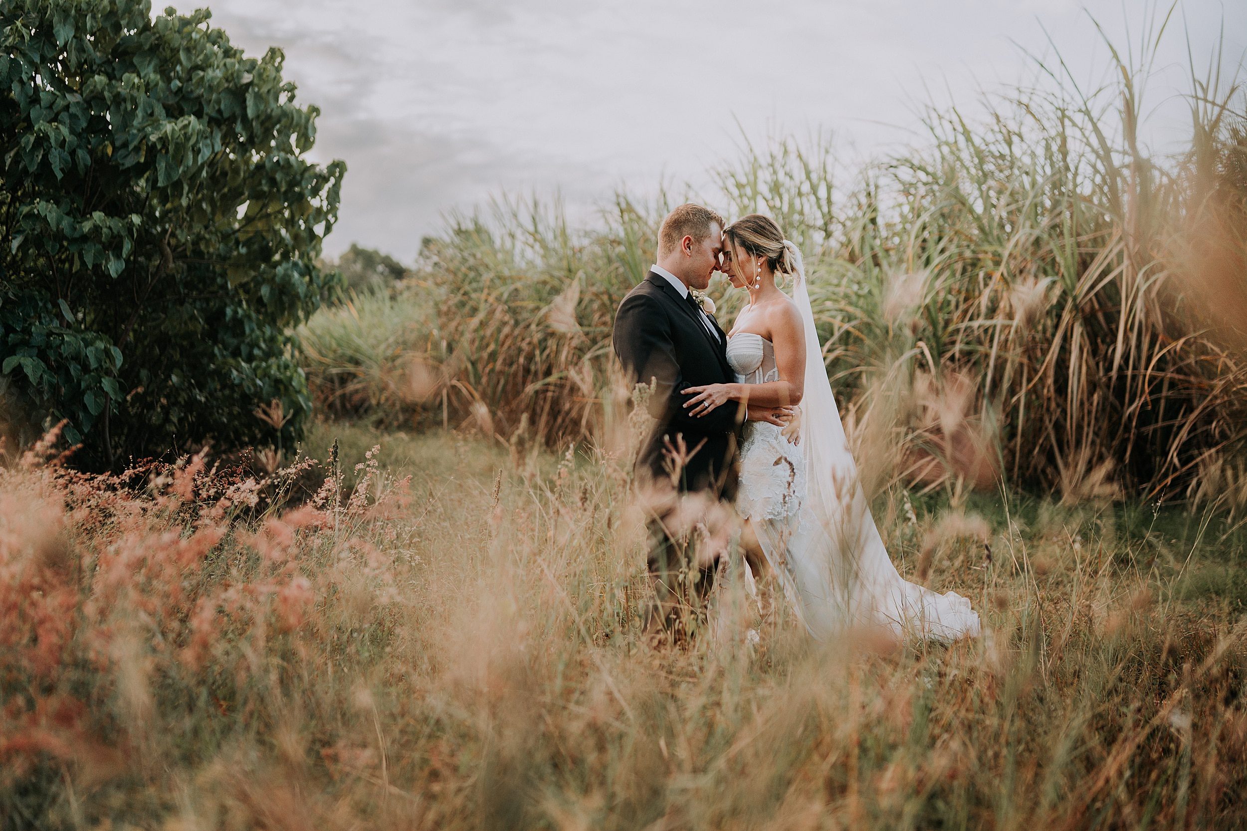Lakeside Retreat Port Douglas wedding photo locations nearby