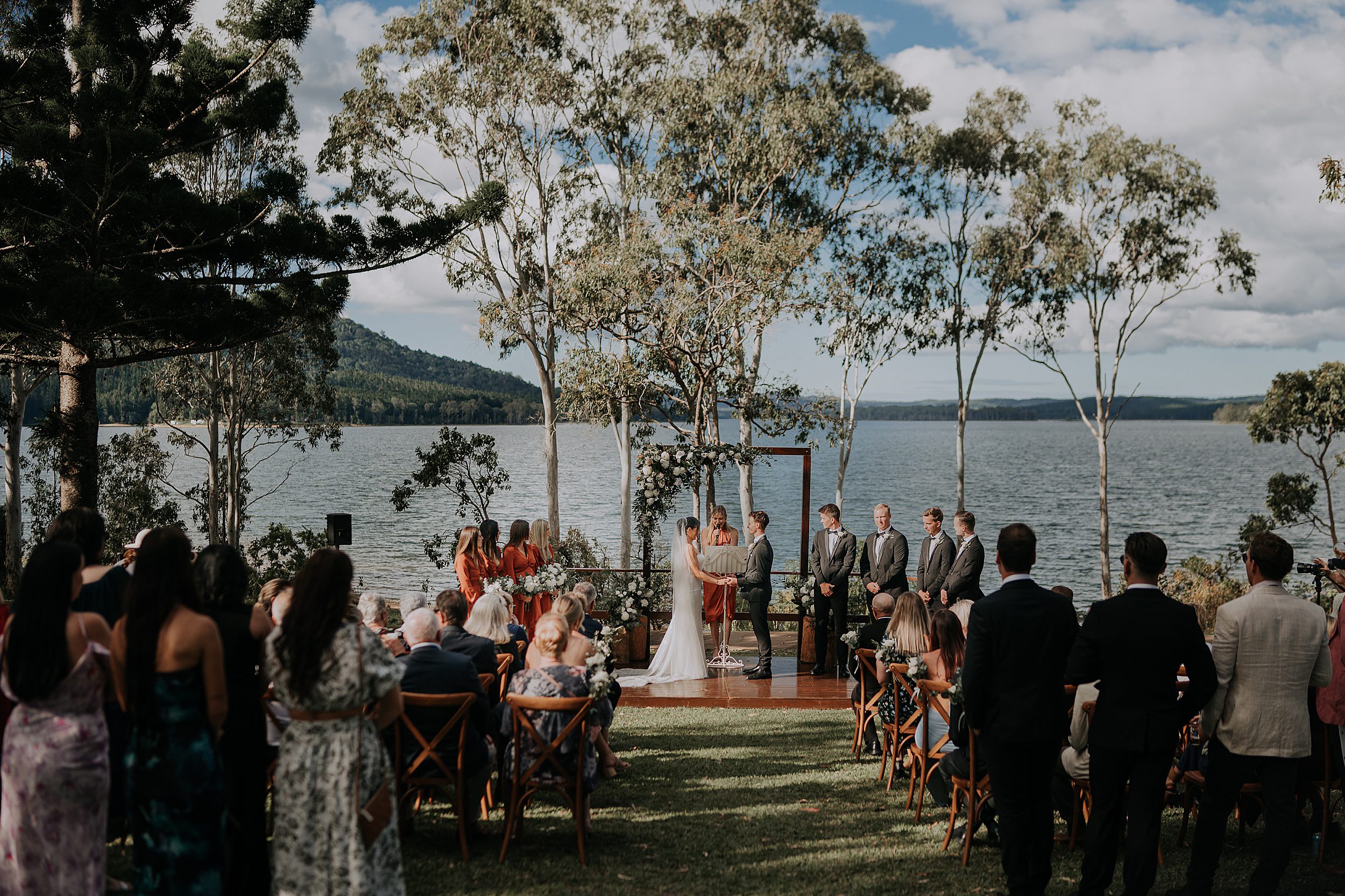 Tinaroo Lake Resort wedding ceremony